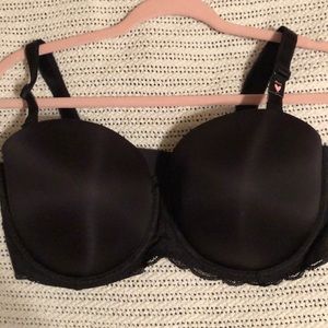 NWT - VS Black with lace back push up bra.